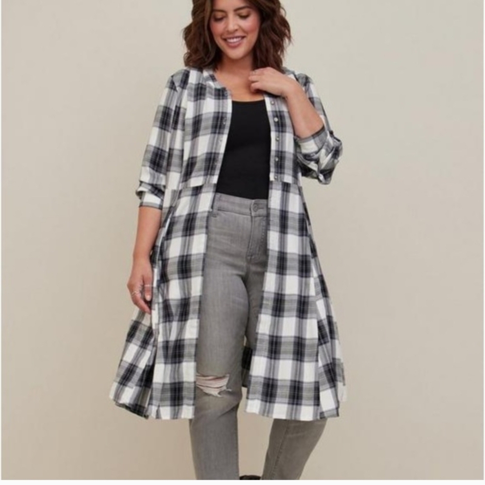 Sold .Torrid Kimono Plaid Button-Up Top Size 3 - Picture 2 of 6